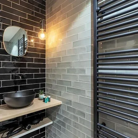 Albane - Modern 2 Slaapkamer 公寓 奥斯滕德