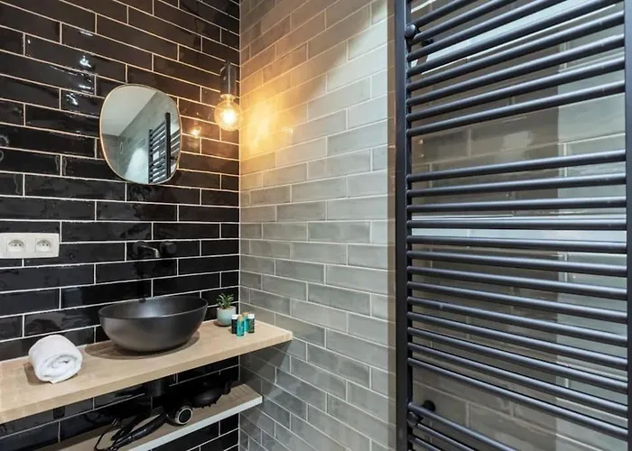 Albane - Modern 2 Slaapkamer Apartman Ostende